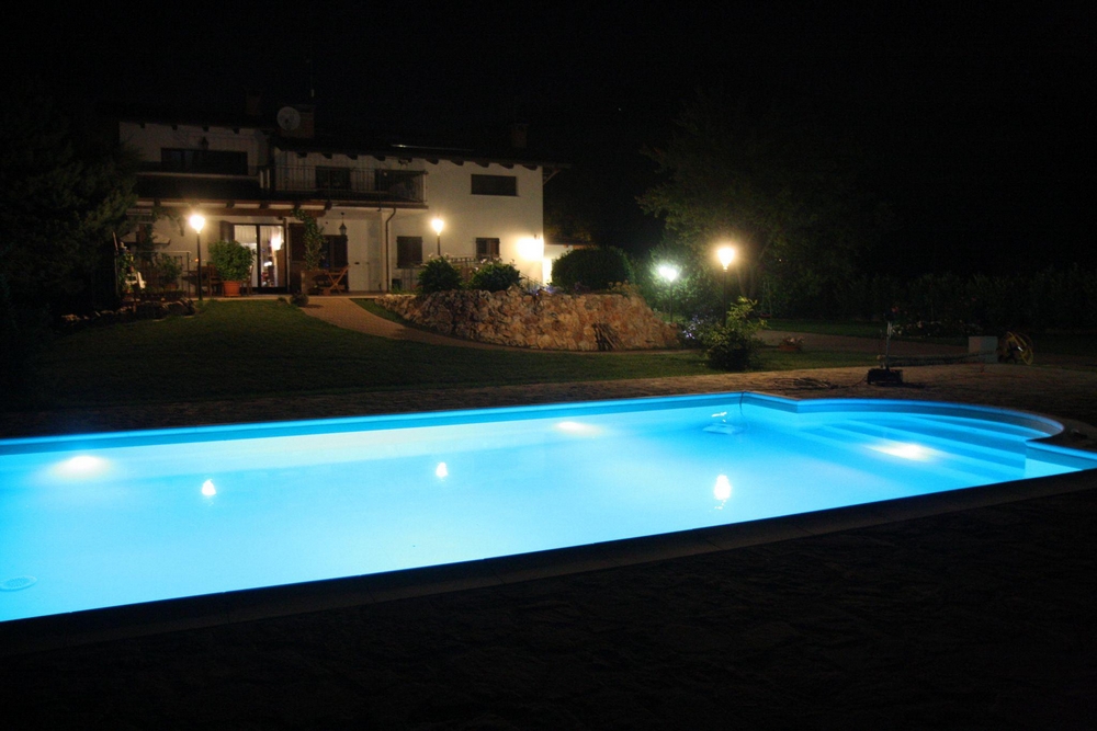 illuminazione per piscine led