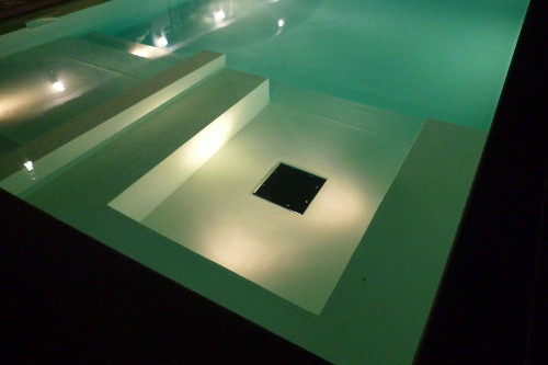 proiettori alogeni piscina