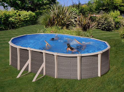 piscine in acciaio fuori terra torino con pareti in acciaio modello fusion forma ovale decorazione effetto intreccio